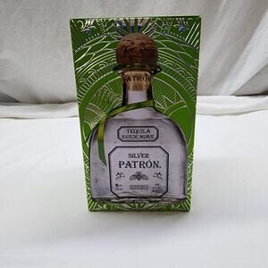 Green and Silver collectable tin with lid Patron Silver V